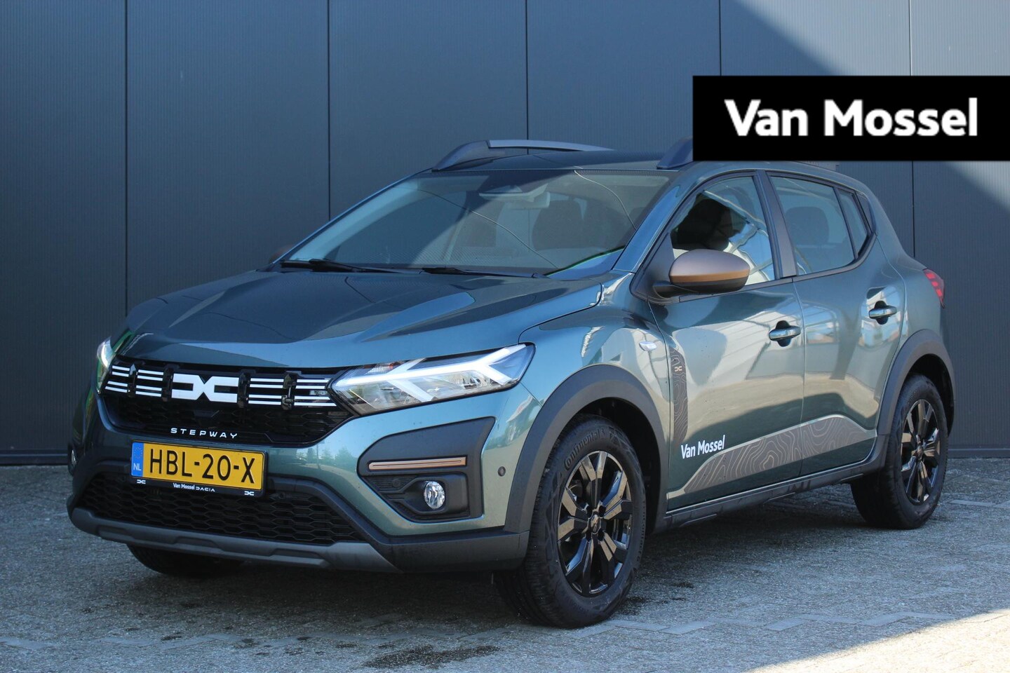 Dacia Sandero Stepway - 1.0 TCe 110Pk Extreme | Navigatie | Draadloze Apple & Android Carplay | Parkeersensoren Vo - AutoWereld.nl