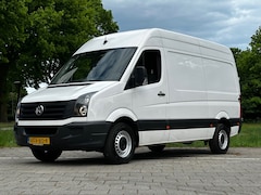 Volkswagen Crafter - 32 2.0 TDI L2H2 3500 KG trekgewicht, achteruitrijcamera, airco, cruise control, navi, park