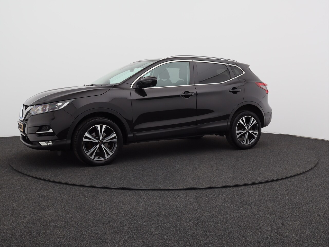 Nissan Qashqai - 1.3 DIG-T N-Connecta/ lage km/ zeer mooi! - AutoWereld.nl