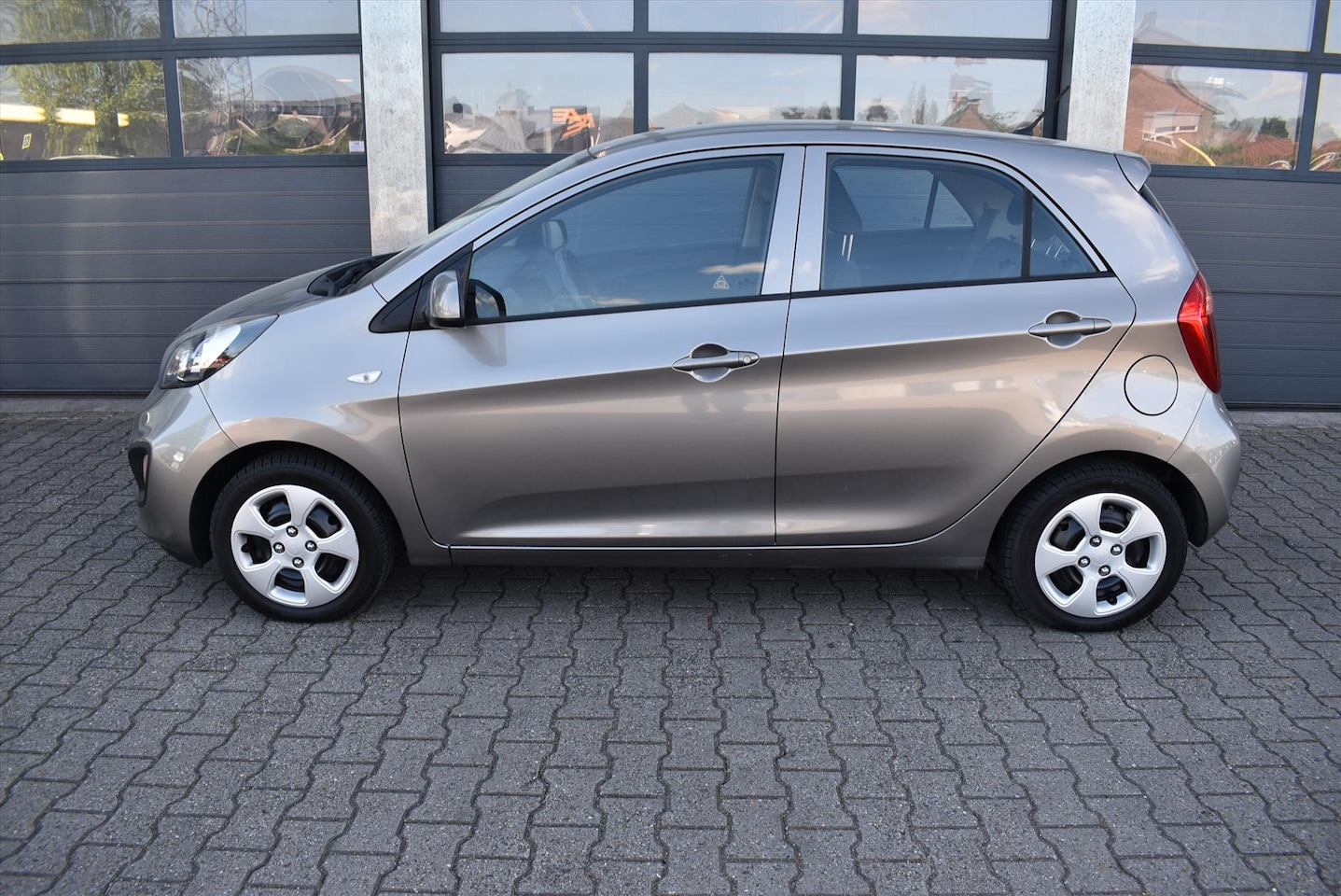 Kia Picanto - 1.2 CVVT 85pk Automaat Comfort Pack - AutoWereld.nl