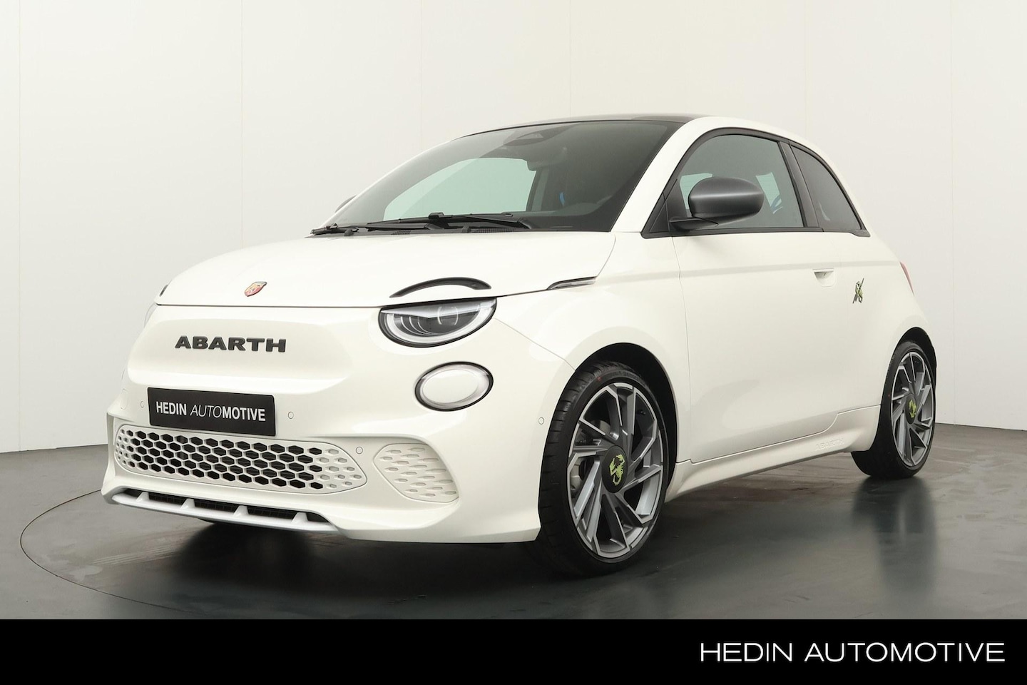 Fiat 500 Abarth - Turismo 42 kWh Turismo 2.0 Van 40.490 nu voor 35.490 - AutoWereld.nl