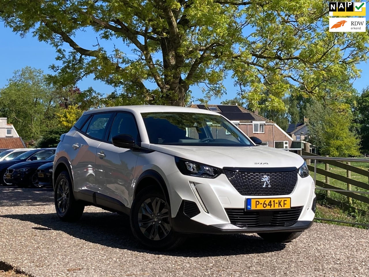 Peugeot 2008 - 1.2 PureTech Active Pack | 360 camera + Carplay + Navi + Clima nu €19.975,-!! - AutoWereld.nl