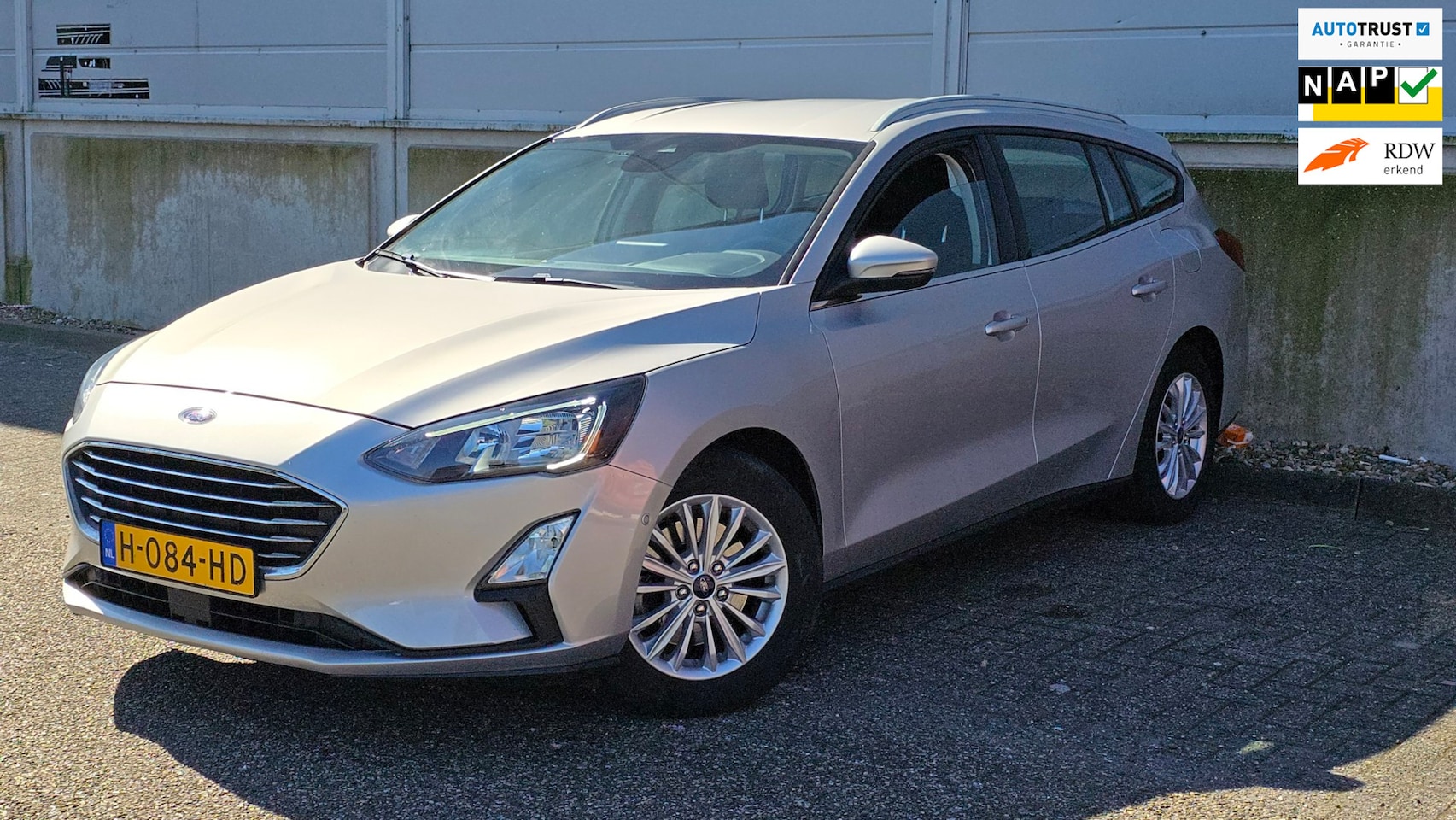 Ford Focus Wagon - 1.0 EcoBoost Titanium Business 1.0 EcoBoost Titanium Business - AutoWereld.nl