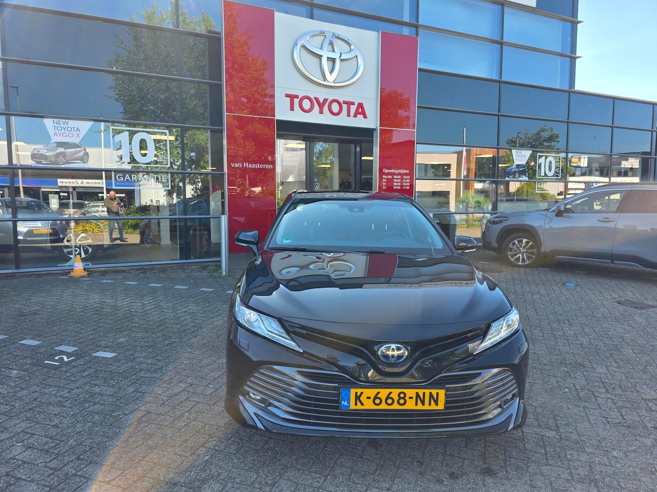 Toyota Camry - 2.5 Hybrid 218pk Aut Business Plus - AutoWereld.nl