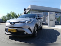Toyota C-HR - 1.8 Hybrid Dynamic ADAPTIVE CRUISE, CLIMA, NAVI, STOEL/STUURVERWARMING, 32.313KM