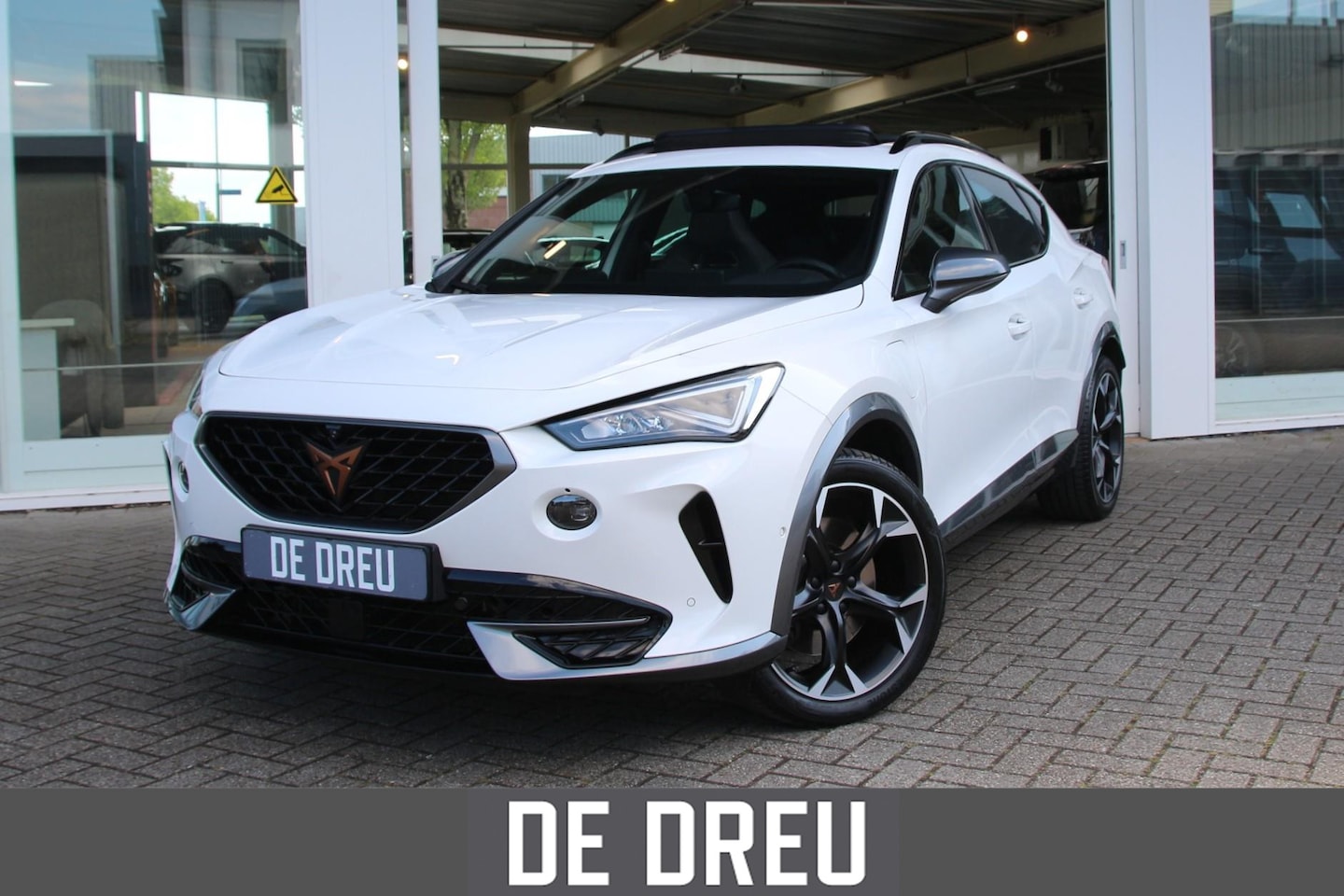 CUPRA Formentor - 1.4 e-Hybrid Adrenaline | TREKHAAK | PANORAMA | 360 CAMERA | - AutoWereld.nl