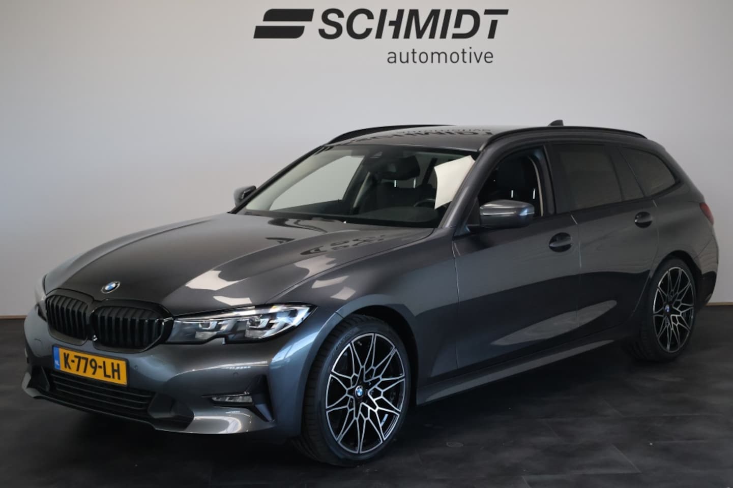BMW 3-serie Touring - 3 Serie 2.0 Executive Shadow Line | Elek. Trekhaak | LED | 19" - AutoWereld.nl