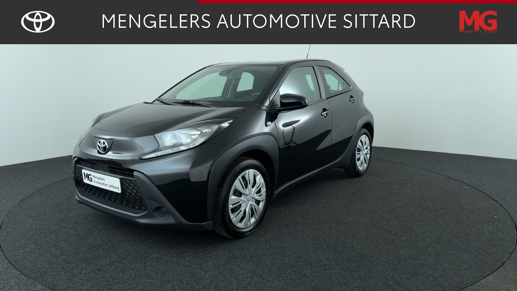 Toyota Aygo X - 1.0 VVT-i MT Play P.cam - Apple Carplay/Android Auto - AutoWereld.nl