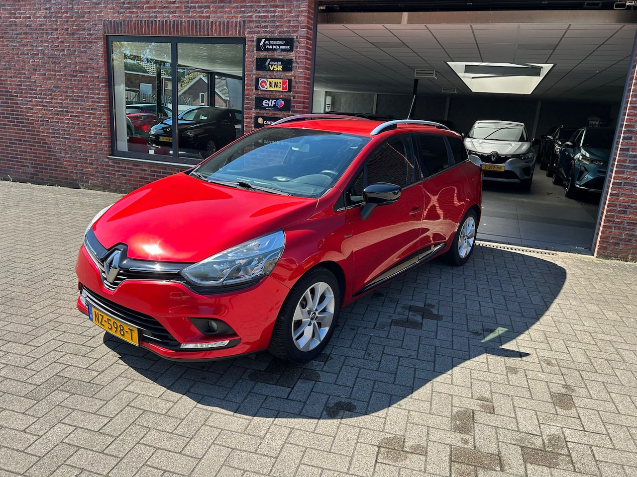 Renault Clio Estate - 0.9 TCe Limited TREKHAAK, ALL SEASON - AutoWereld.nl