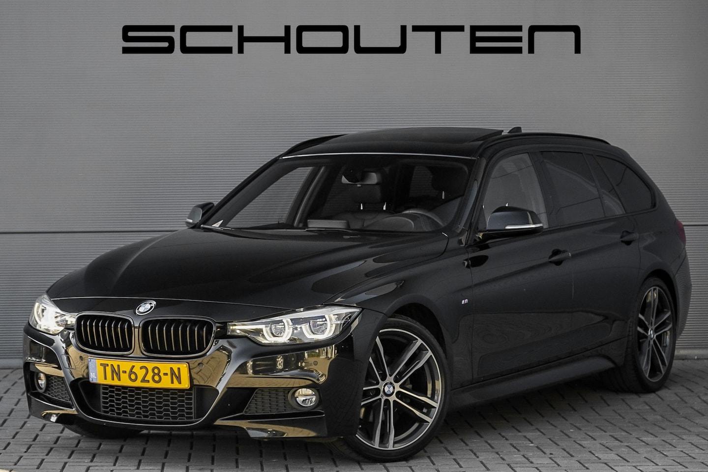 BMW 3-serie Touring - 320i Edition M Sport Shadow Pano Navi Pro Camera 19" - AutoWereld.nl