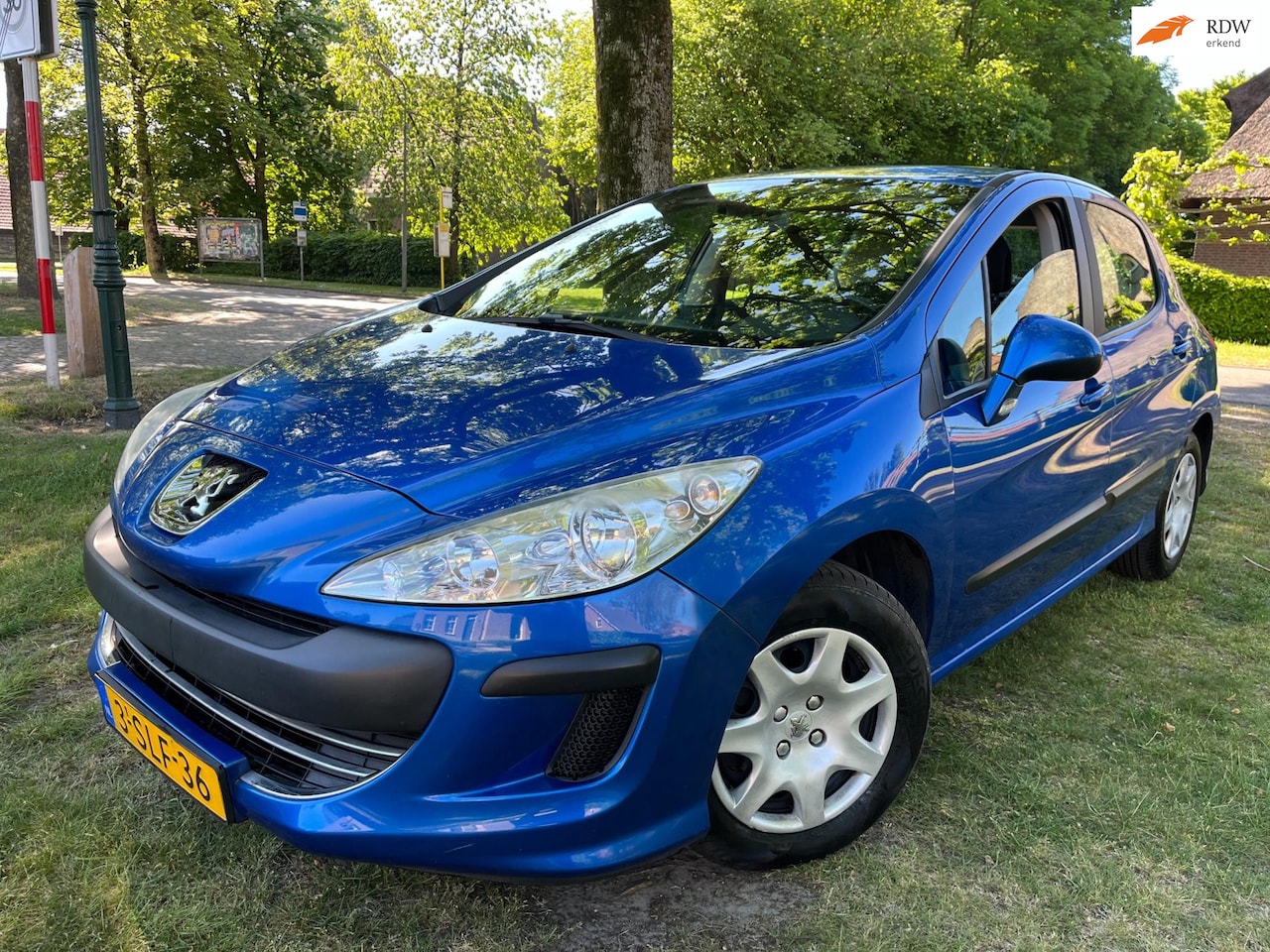 Peugeot 308 - 1.4 VTi X-line Airco / APK 28-03-2026 - AutoWereld.nl