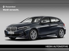 BMW 1-serie - 118i Executive Edition M-Sport | Panoramadak | Camera | Head Up Display | Safety Pack |