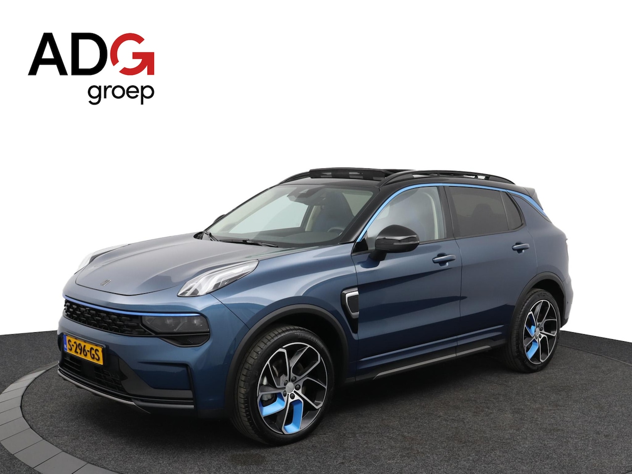 Lynk & Co 01 - 1.5 Rijklaar | 360° Camera | Panoramadak | Elektrische stoelen - AutoWereld.nl