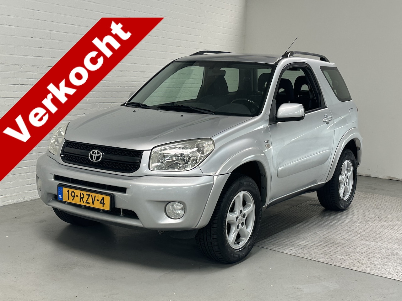 Toyota RAV4 - 2.0-16V VVT-i Sol Clima / Cruise/  4 x 4  / Automaat - AutoWereld.nl