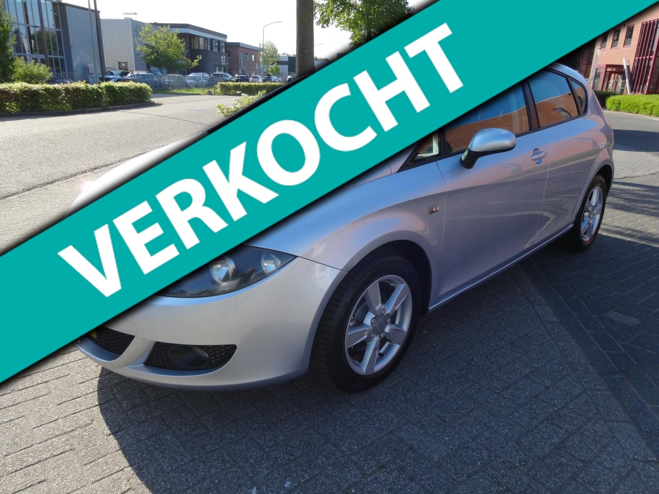 Seat Leon - 1.6 Sportstyle/Airco/Boekjes/Cruise/APK 3-2026 - AutoWereld.nl