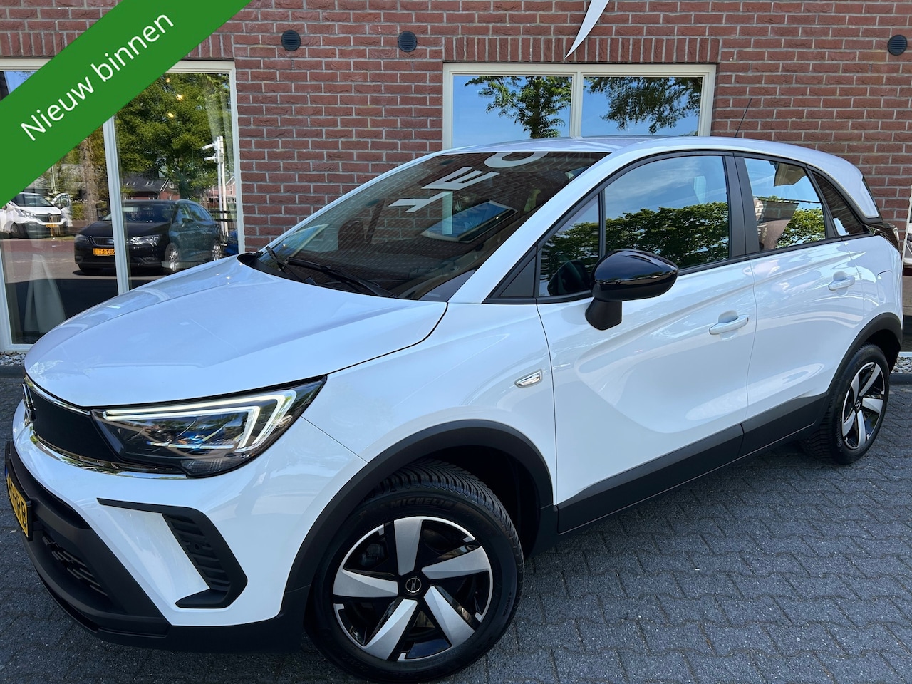 Opel Crossland - 1.2 Turbo Edition 110 PK 6-bak CAMERA / CARPLAY / ANDROID / DAB+ / NAVI / AIRCO / CRUISE - AutoWereld.nl