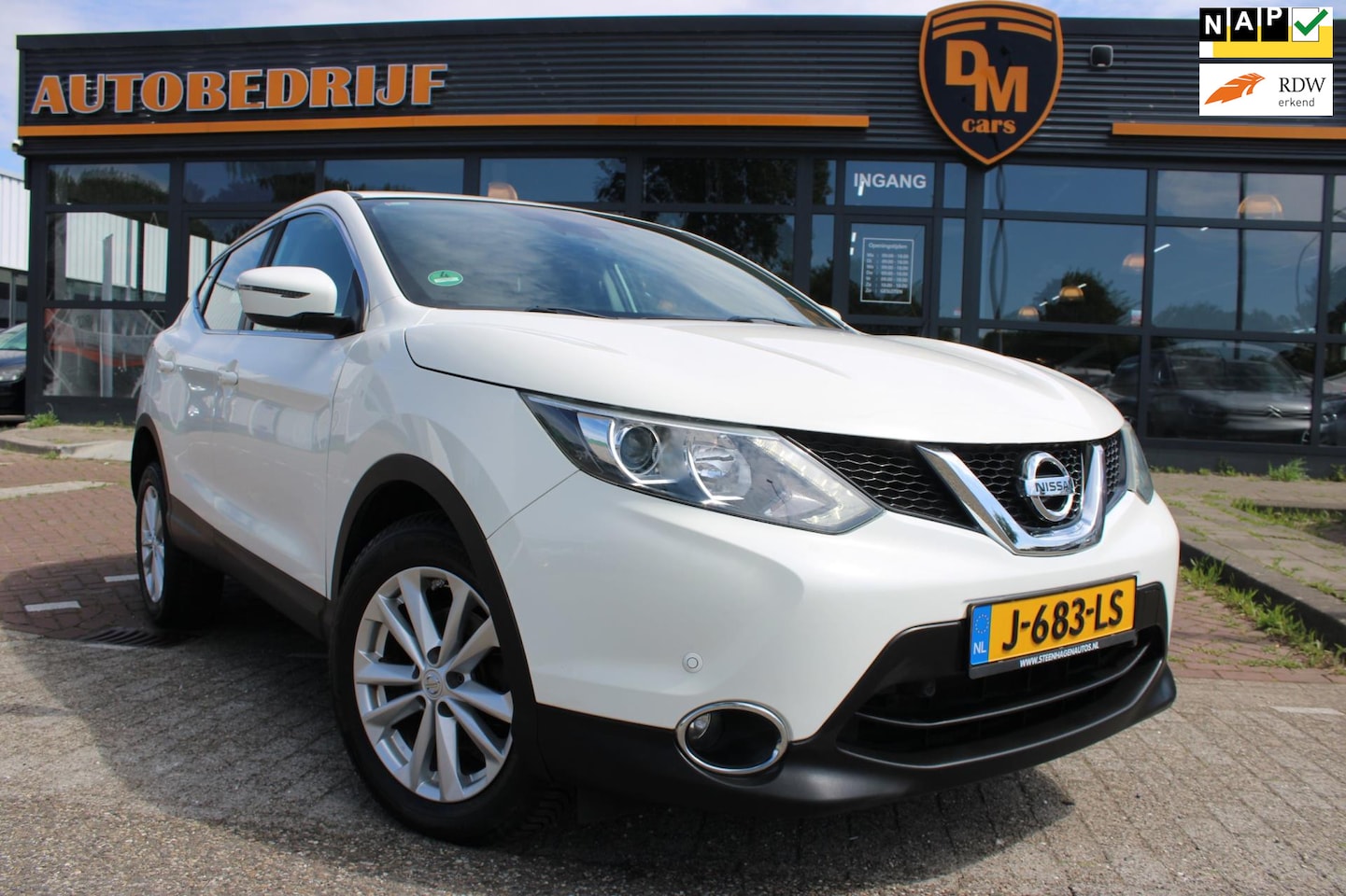 Nissan Qashqai - 1.2 Acenta | Navi | Stoelverwarming | Camera | - AutoWereld.nl