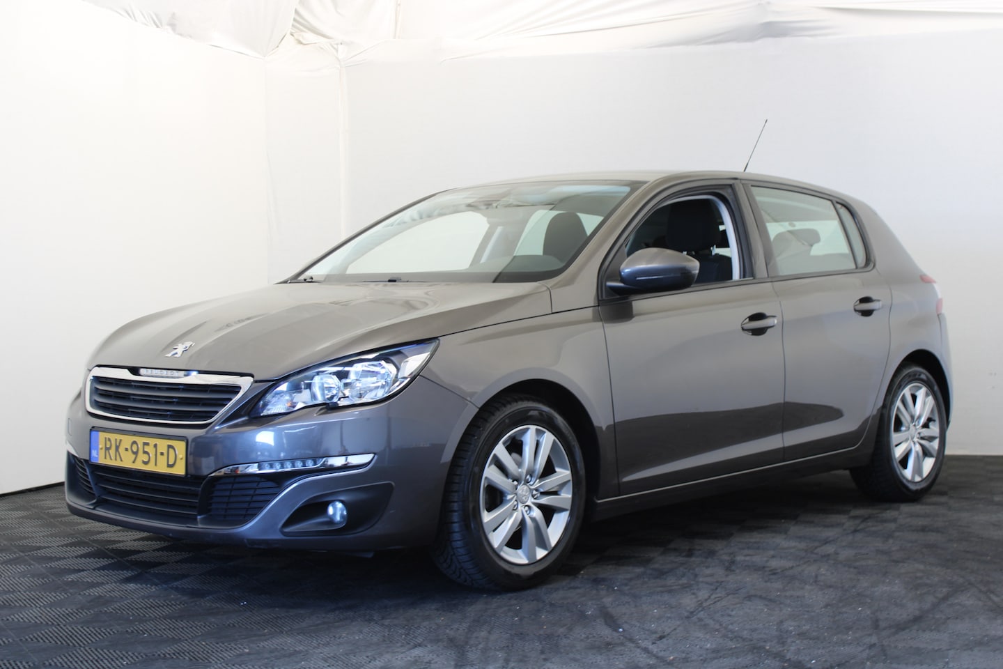 Peugeot 308 - 1.2 PureTech Style 1.2 PureTech Style - AutoWereld.nl