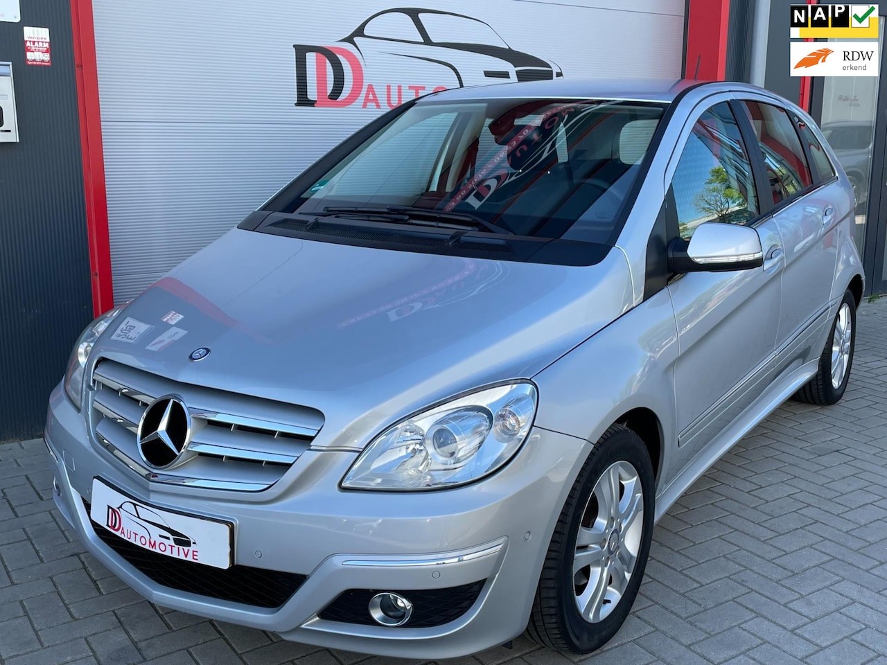 Mercedes-Benz B-klasse - 180 Business Class AUT/PDC/CRUISE/AIRCO/WEINIGKM - AutoWereld.nl
