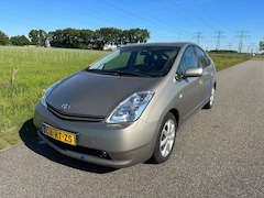 Toyota Prius - 1.5 VVT-i