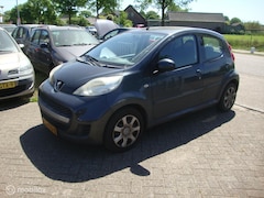 Peugeot 107 - 1.0-12V Sublime