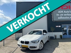 BMW 1-serie - 118i Business+ SPORT/AUTOMAAT/NAVI/XENON/2X PDC/CRUISE