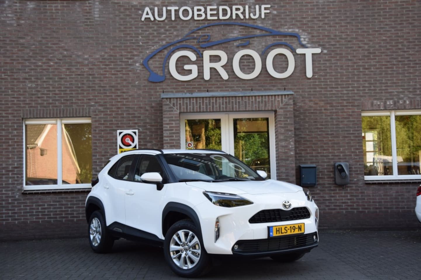 Toyota Yaris - 1.5 HYBRID NIEUW! AUTOMAAT/CAMERA/ADAP. CRUISE/ - AutoWereld.nl