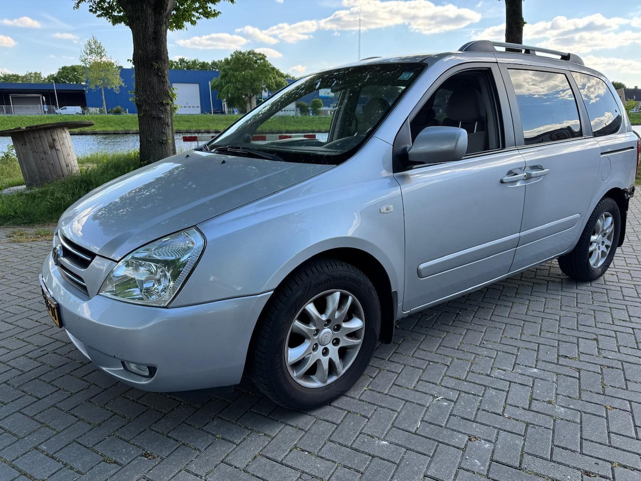 Kia Carnival - 2.7 X-ecutive 7 Persoons AUTOMAAT - AutoWereld.nl