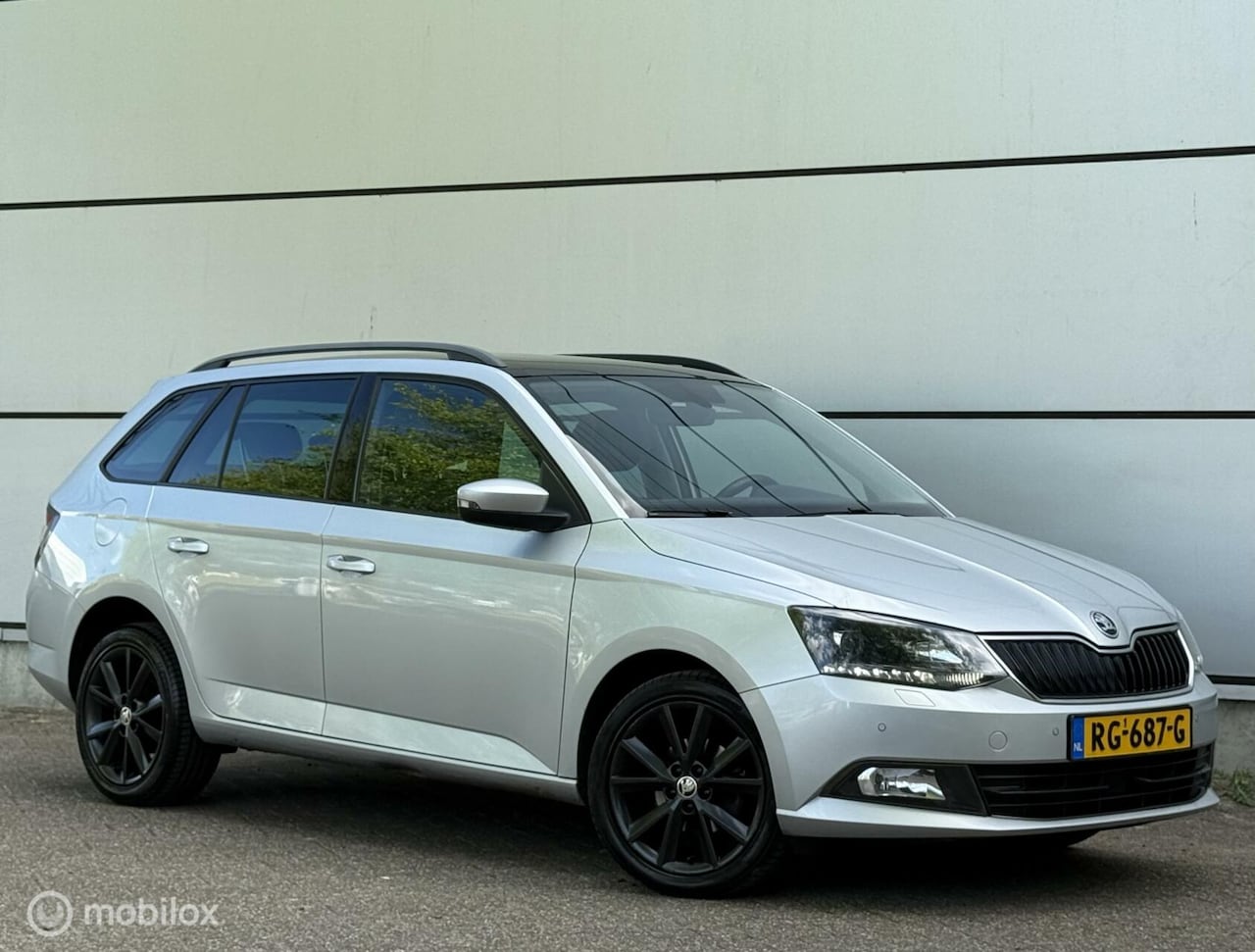 Skoda Fabia - 1.4 TDI Pano|Xenon|Led|Stoelverw|Clima|Nap|Boekj - AutoWereld.nl