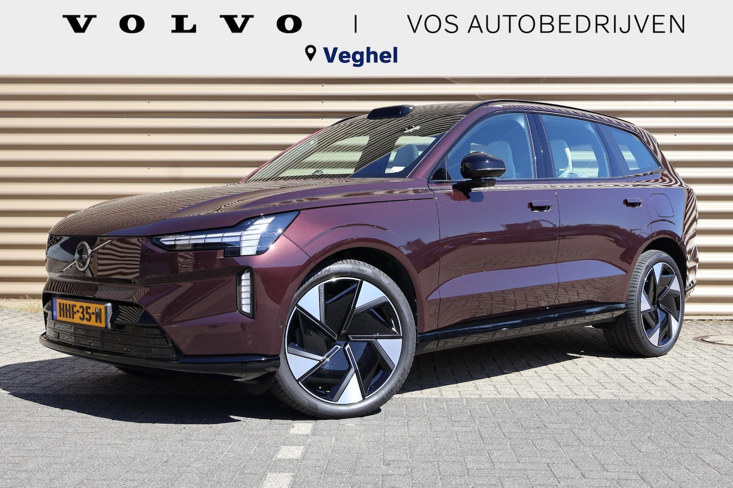 Volvo EX90 - Twin Motor Performance Ultra 7p. 111 kWh l Bowers & Wilkins l Luchtvering l Mulberry red - AutoWereld.nl