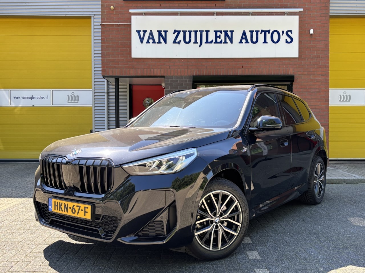 BMW X1 - sDrive20i M-Sport Panorama Trekhaak Camera 18'' LED - AutoWereld.nl