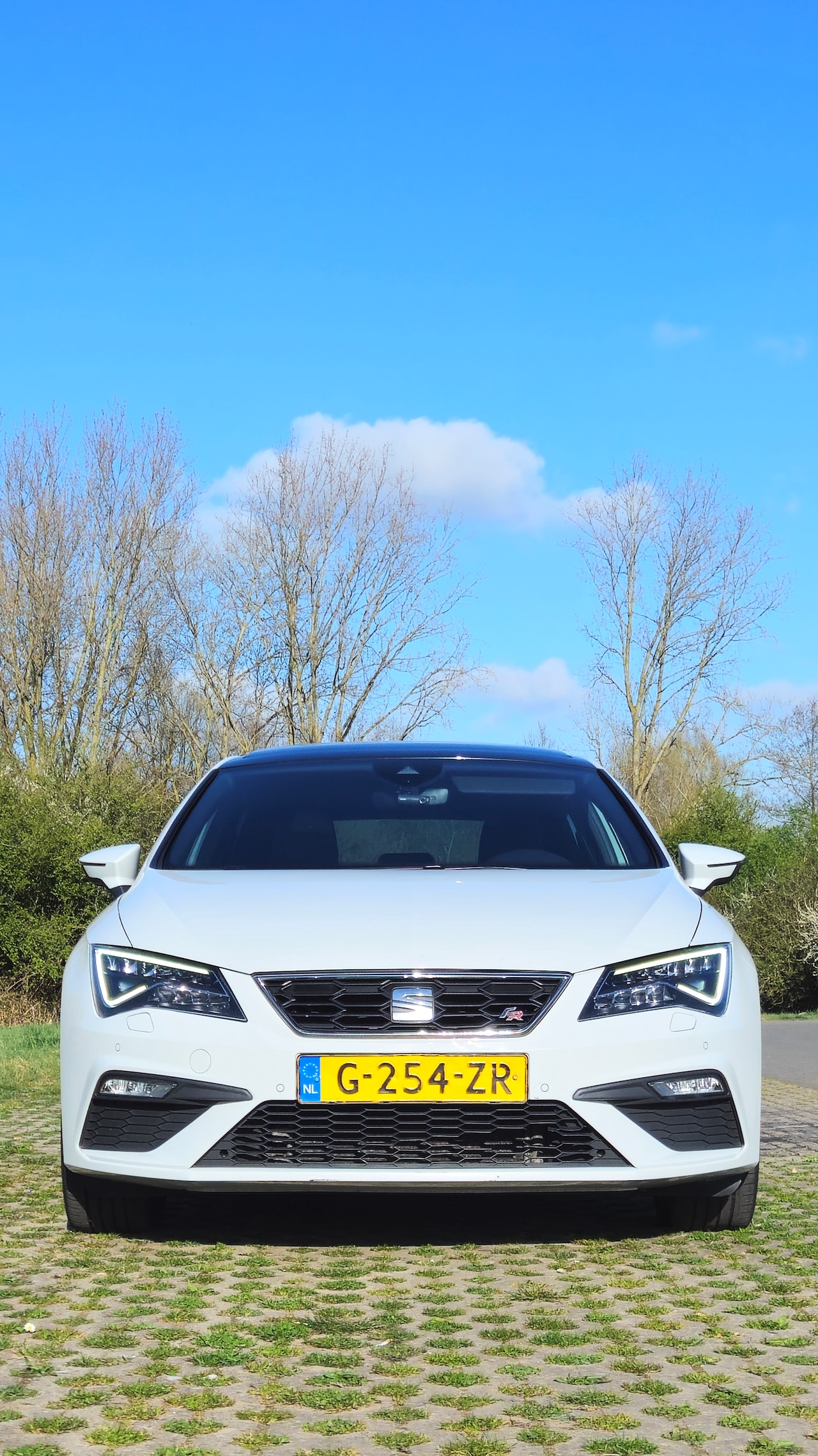 Seat Leon - 1.5 TSI FR Ultimate Edition Black Sky - AutoWereld.nl
