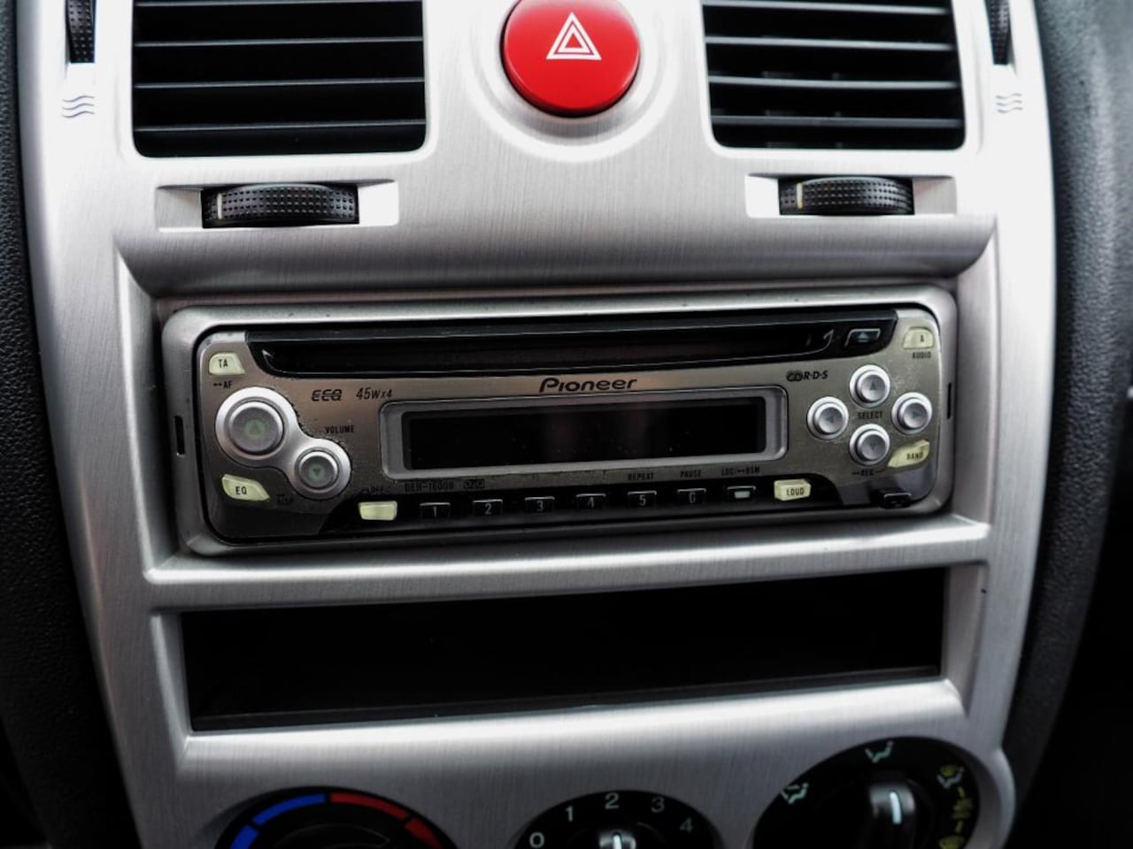 Hyundai Getz - 1.4i ActiveVersion AIRCO ELEK. PAKKET 5 DEURS