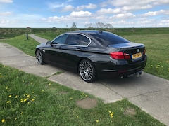 BMW 5-serie - 528i High Executive 6 cilinder