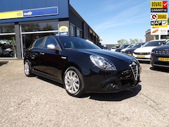 Alfa Romeo Giulietta - 1.4 T Business Executive Automaat / Rijlaarprijs