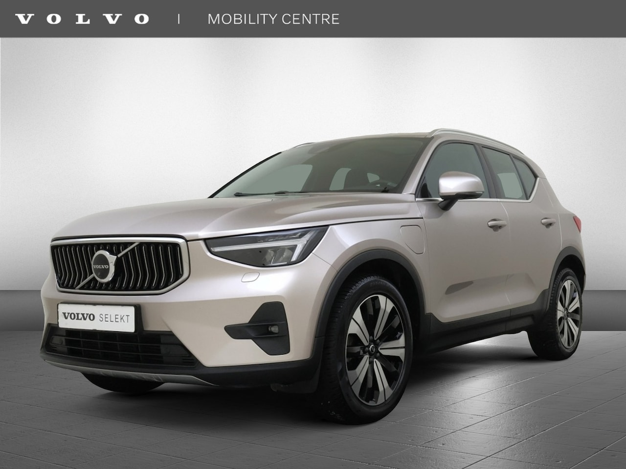 Volvo XC40 - T4 Ultimate Bright | Panoramadak | 360° Camera | - AutoWereld.nl