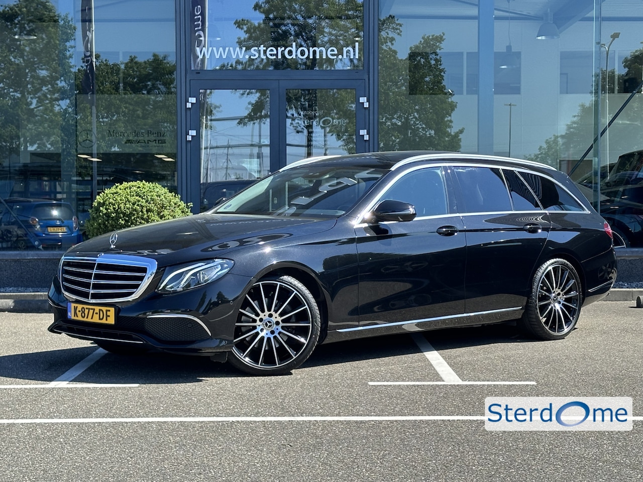 Mercedes-Benz E-klasse Estate - 200 Premium Luxury l Panorama dak l Massage l Camera l Memorypakket l Stoelverwarming l Sf - AutoWereld.nl