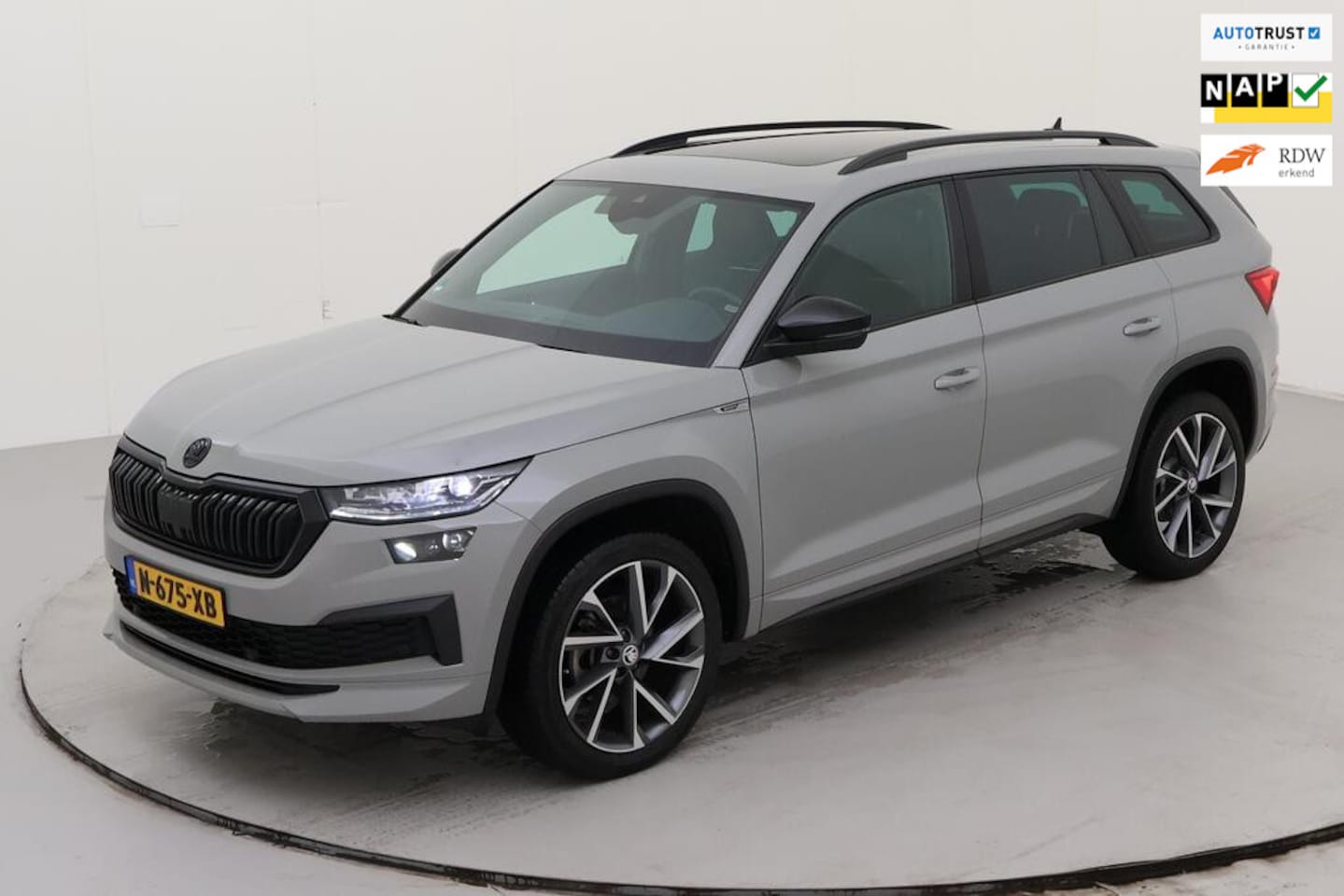 Skoda Kodiaq - 1.5 TSI Sportline 7-pers DSG FACELIFT l VOL! l TREKHAAK l PANO l VIRTUAL l CANTON l SFEER - AutoWereld.nl