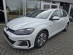 Volkswagen Golf - 1.4 TSI PHEV GTE / Dealer Onderhouden / Stoelverwarming / LED Koplampen