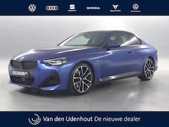 BMW 2-serie Coupé - 220i 184pk High Executive / Navigatie / Stoelverwarming / Camera