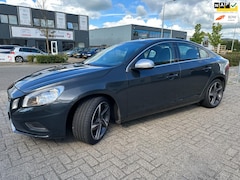 Volvo S60 - 1.6 T3 R-Design