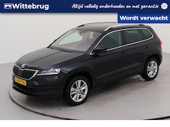 Skoda Karoq - 1.5 TSI ACT Business Edition Plus / Metallict/ Led/ Camera/ Panoramadak/ Clima/ Navi/ Park