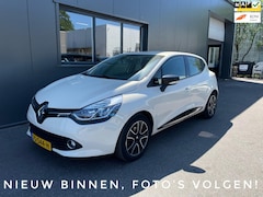Renault Clio - TCe 90 Expression / Navigatie / Parkeersensoren achter