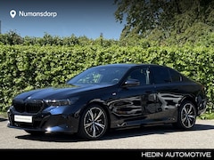 BMW 5-serie - 530e | M-Sport Pro | 20'' | Harman/Kardon | Elek. stoel. | Park. Plus | Stoelvent. | Trekh