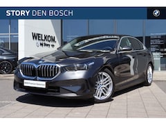BMW i5 - eDrive40 High Executive / Adaptieve LED / Stoelventilatie / Parking Assistant Plus / Drivi