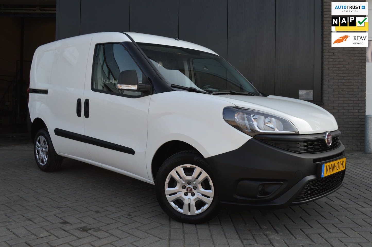 Fiat Doblò Cargo - Airco|Bluetooth|Schuifdeur|56DKM! - AutoWereld.nl