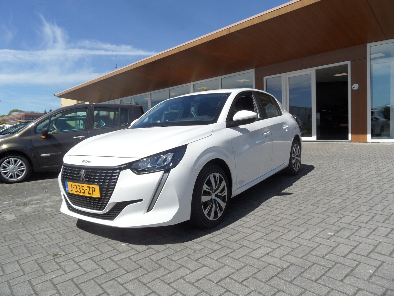 Peugeot 208 - 1.2 PureTech Blue Lease Active 1.2 PureTech Blue Lease Active - AutoWereld.nl