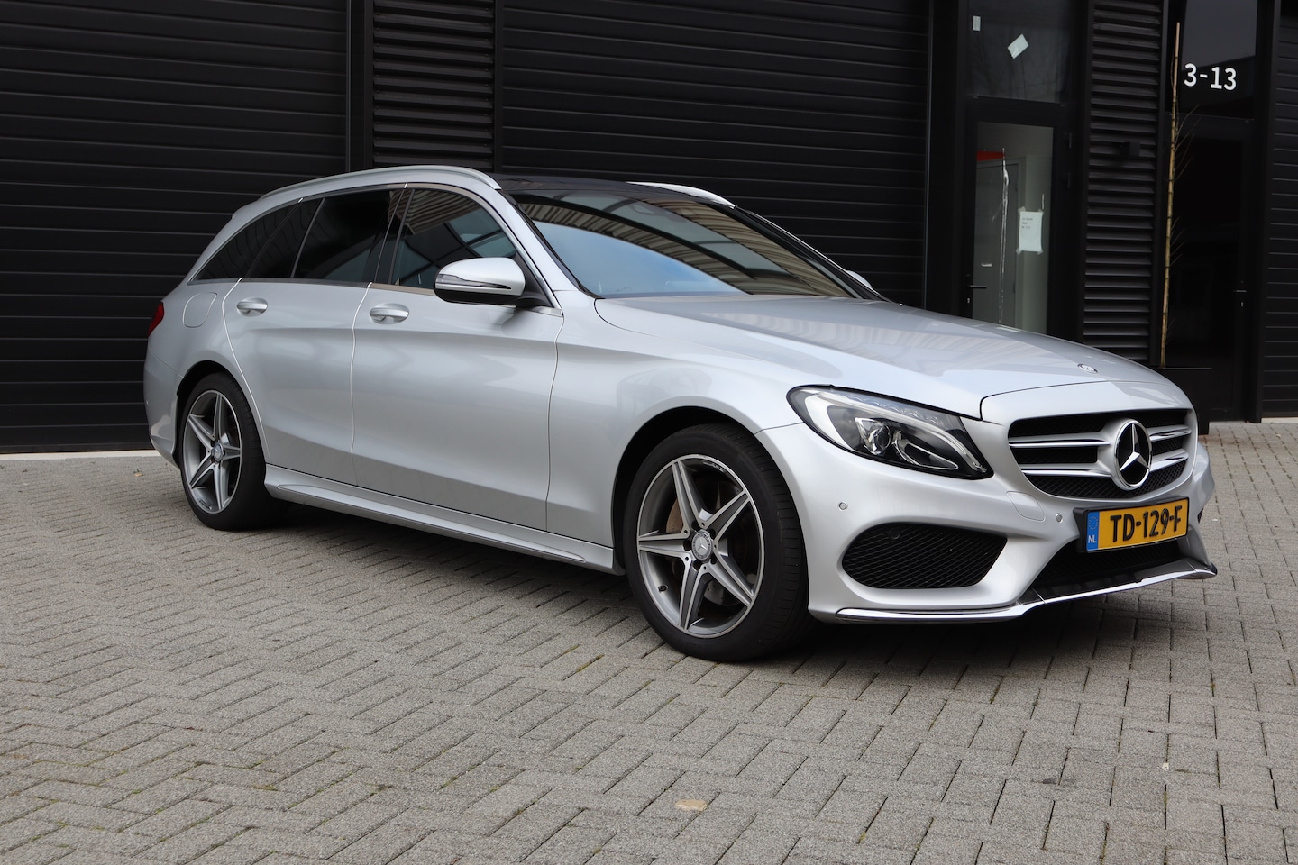 Mercedes-Benz C-klasse Estate - 400 4MATIC AMG - AutoWereld.nl