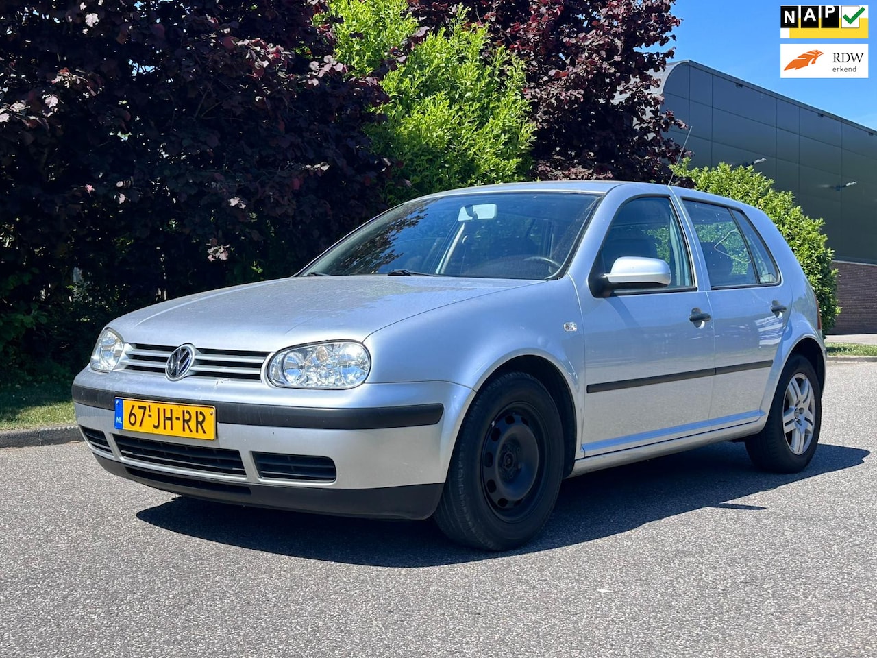 Volkswagen Golf - 1.4-16V 5DR*Trekhaak*Nieuwe APK*NAP*LM velgen* - AutoWereld.nl