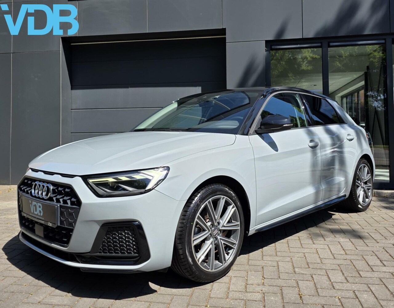 Audi A1 Sportback - 30 TFSI EPIC ORIGINEEL NL NAP NAVI LED - AutoWereld.nl